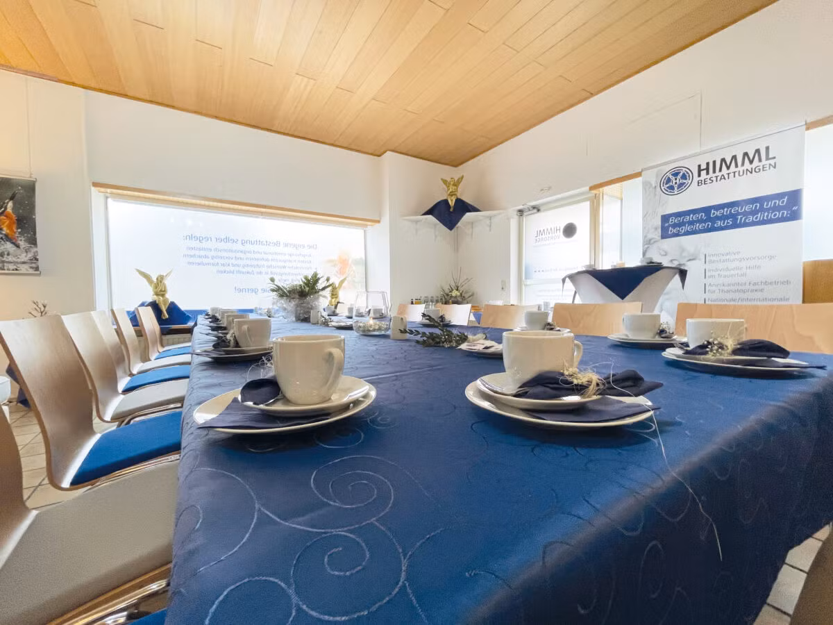 Ansicht Tisch HIMML VORSORGE Café